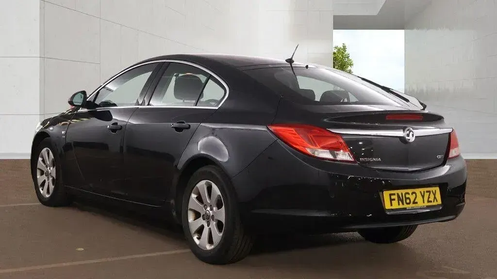 Used Vauxhall Insignia SRi 2012 Black Hatchback