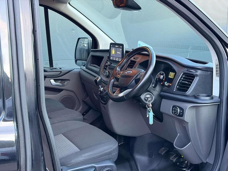 Used Ford Transit Custom Trend 105 HP (77 kW) 2020 Black Van