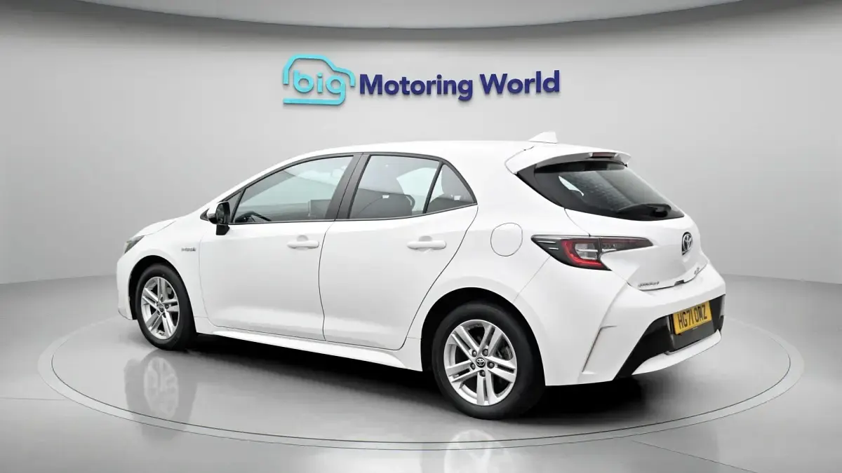 Używany Toyota Corolla 122 KM (89 kW) 2022 Hatchback