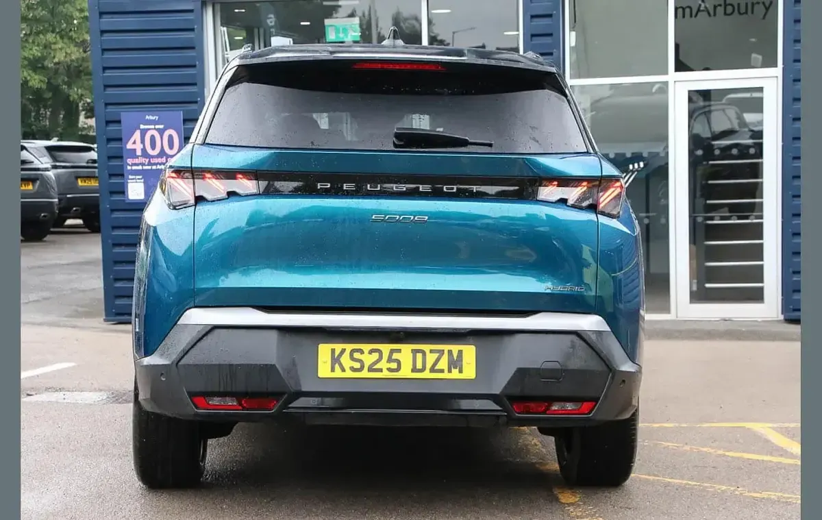 Used Peugeot 5008 GTi 134 HP (98 kW) 2025 Blue SUV