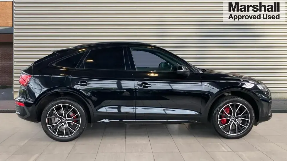 Used Audi Q5 Comfort 204 HP (150 kW) 2022 Black SUV