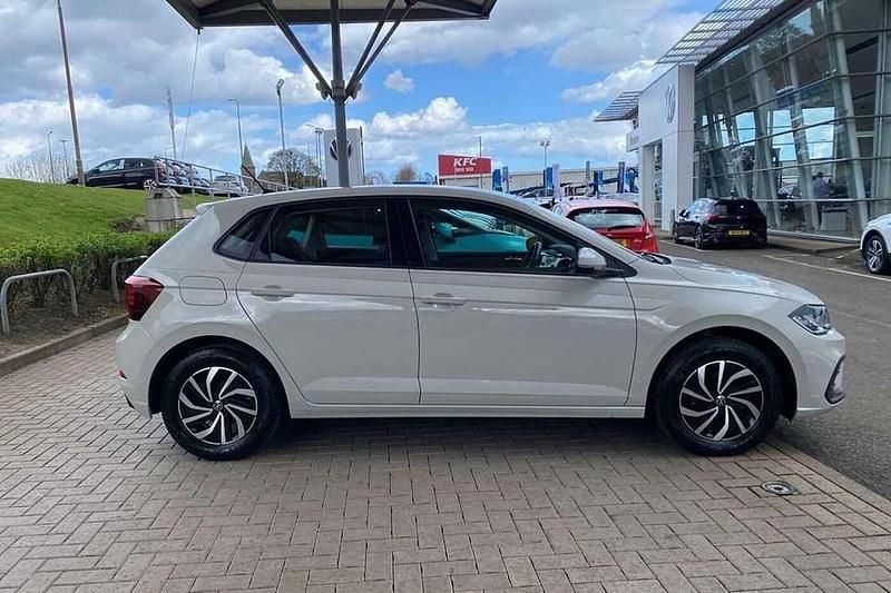 Used VW Polo Life 80 HP (58 kW) 2023 Grey Hatchback