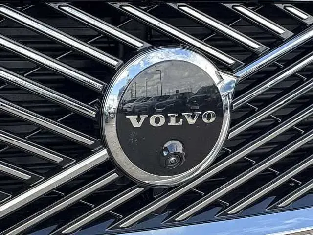 Used Volvo XC60 Ultra 449 HP (330 kW) 2026 Blue SUV