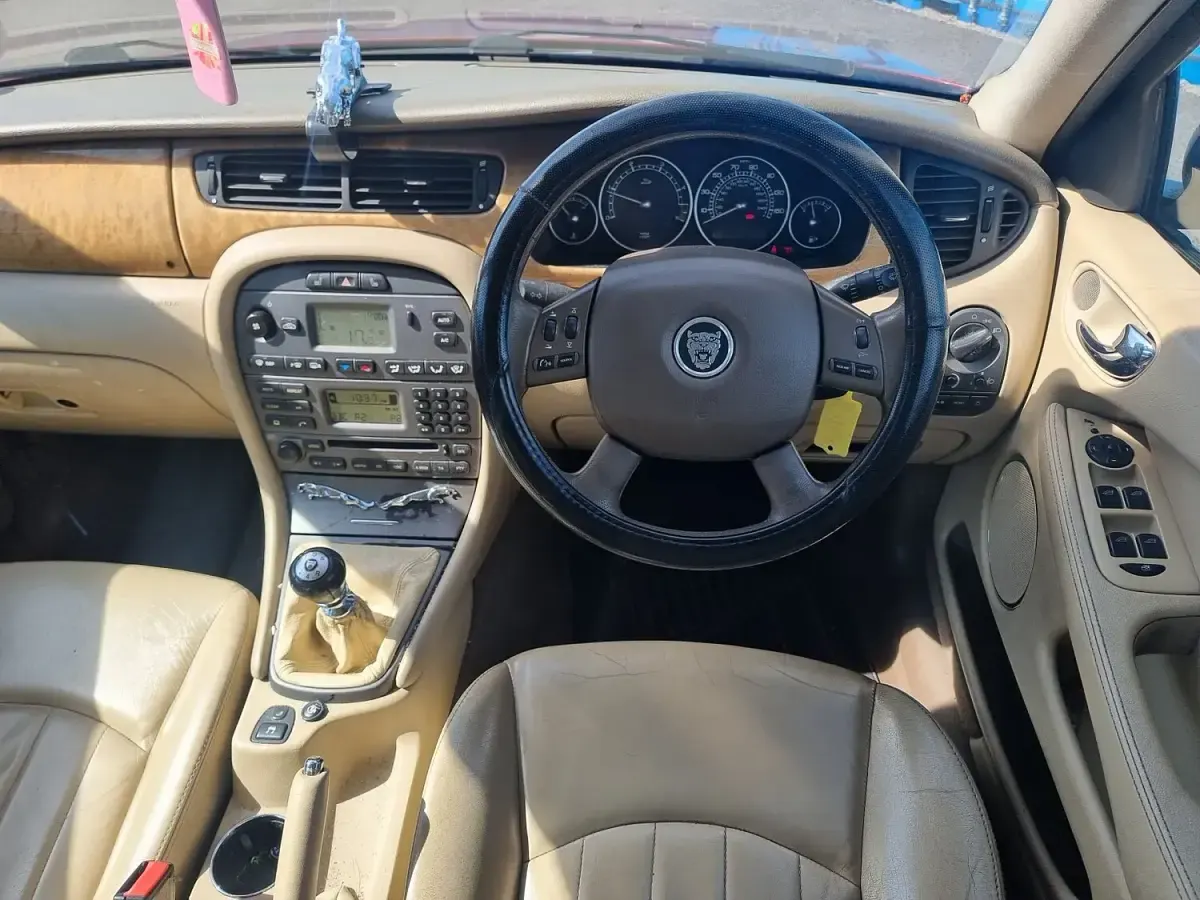 Used Jaguar X-type SE 130 HP (95 kW) 2005 Red Estate