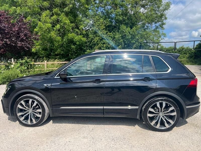 Used VW Tiguan R-line 190 HP (139 kW) 2019 Black SUV