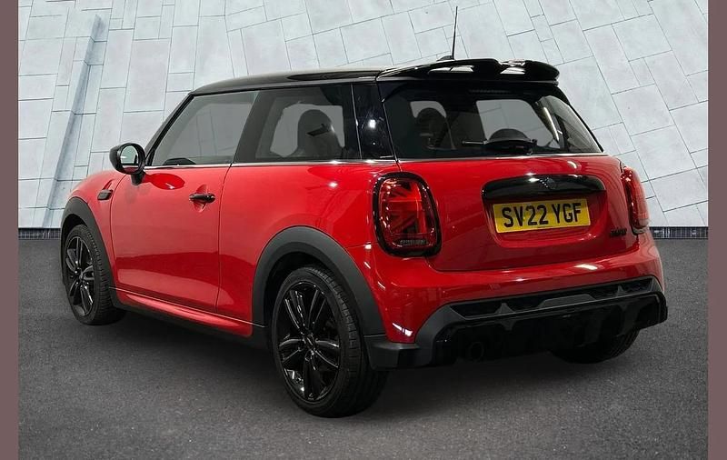 Używany Mini Cooper Hatch 134 KM (98 kW) 2022 Czerwony Hatchback