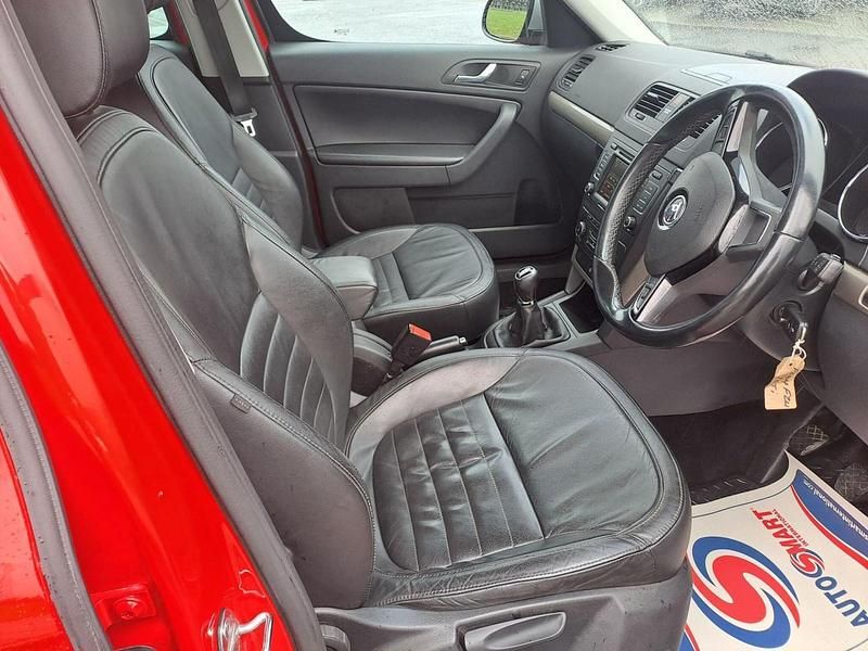 Used Skoda Yeti Elegance 140 HP (102 kW) 2014 Red SUV
