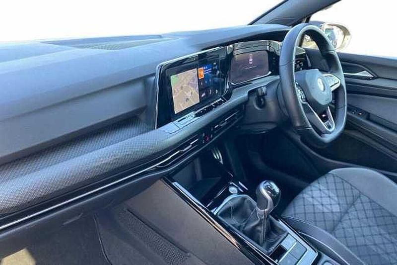 Used VW Golf VIII 130 HP (95 kW) 2023