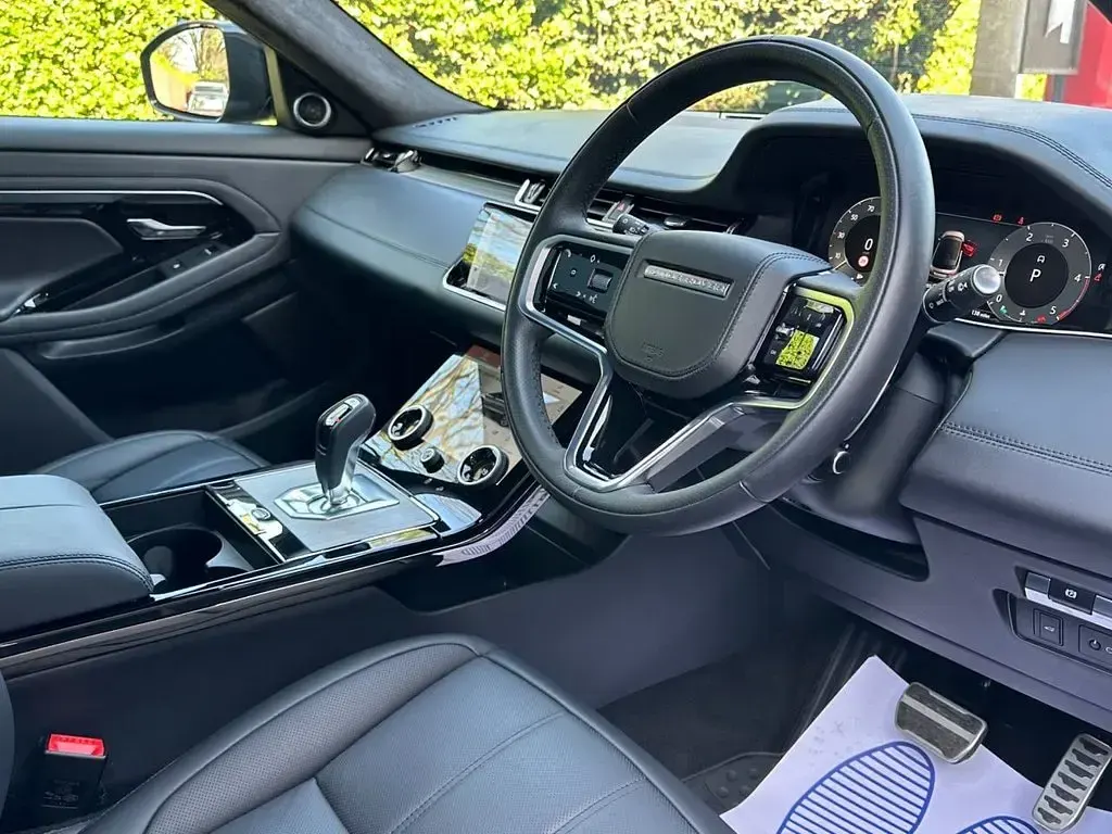Used Land Rover Range Rover evoque Autobiography 204 HP (150 kW) 2023 Grey SUV