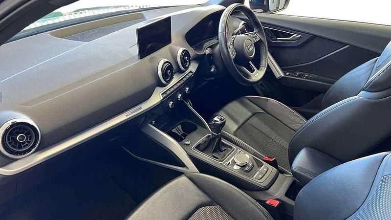 Begagnad Audi Q2 S-Line 2021 SUV