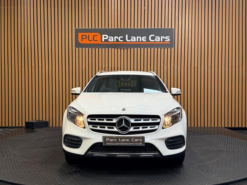 Used Mercedes GLA200 AMG line 156 HP (114 kW) 2018 White SUV