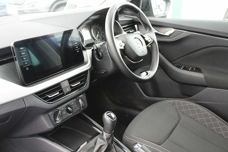 Used Skoda 110 R SE Drive 81 HP (59 kW) 2023 Black magic pearl effect Estate