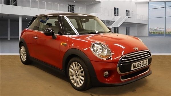 Blazing red metallic Used 2015 Mini Cooper Hatch Hatchback | £8,600 (Fair price) - Image 1/1