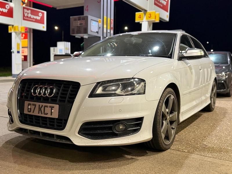 Used Audi S3 Sportback Black Edition 265 HP (194 kW) 2012 White Hatchback