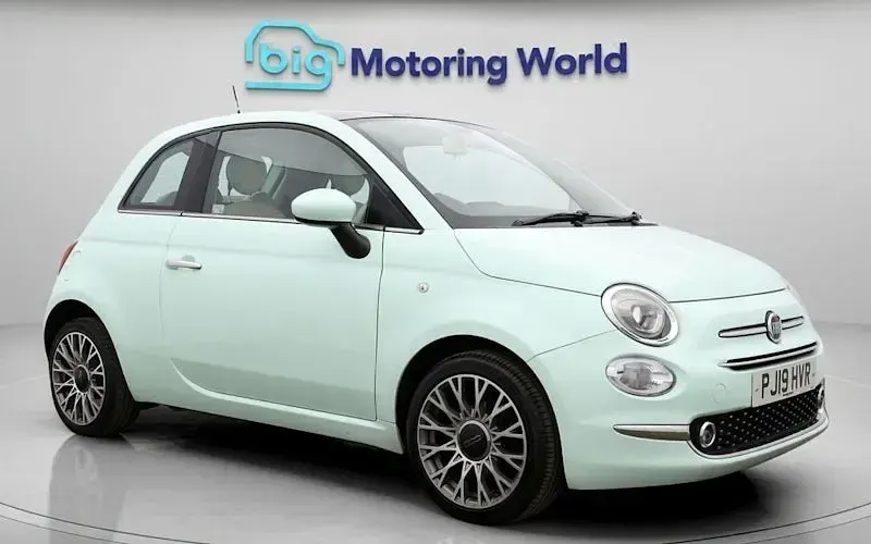 Used Fiat 500 Lounge 69 HP (50 kW) 2019 Hatchback