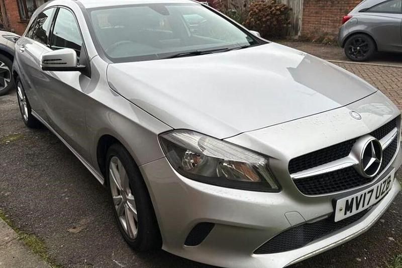 Used Mercedes A180 109 HP (80 kW) 2017