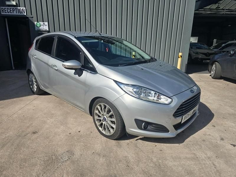 Usado Ford Fiesta Titanium X 2014 Prateado Citadino