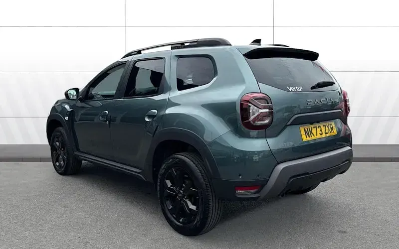 Used Dacia Duster Extreme 130 HP (95 kW) 2023 Green SUV