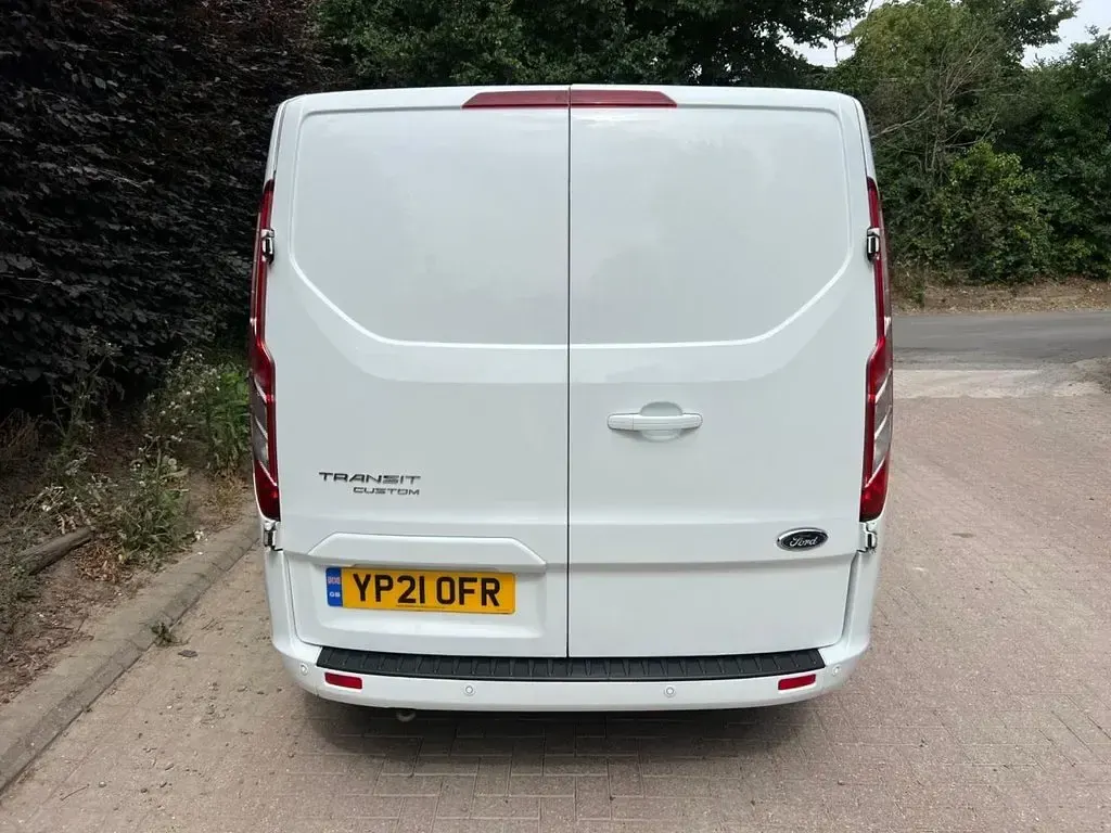 Used Ford Transit Custom Limited 2021 White Van