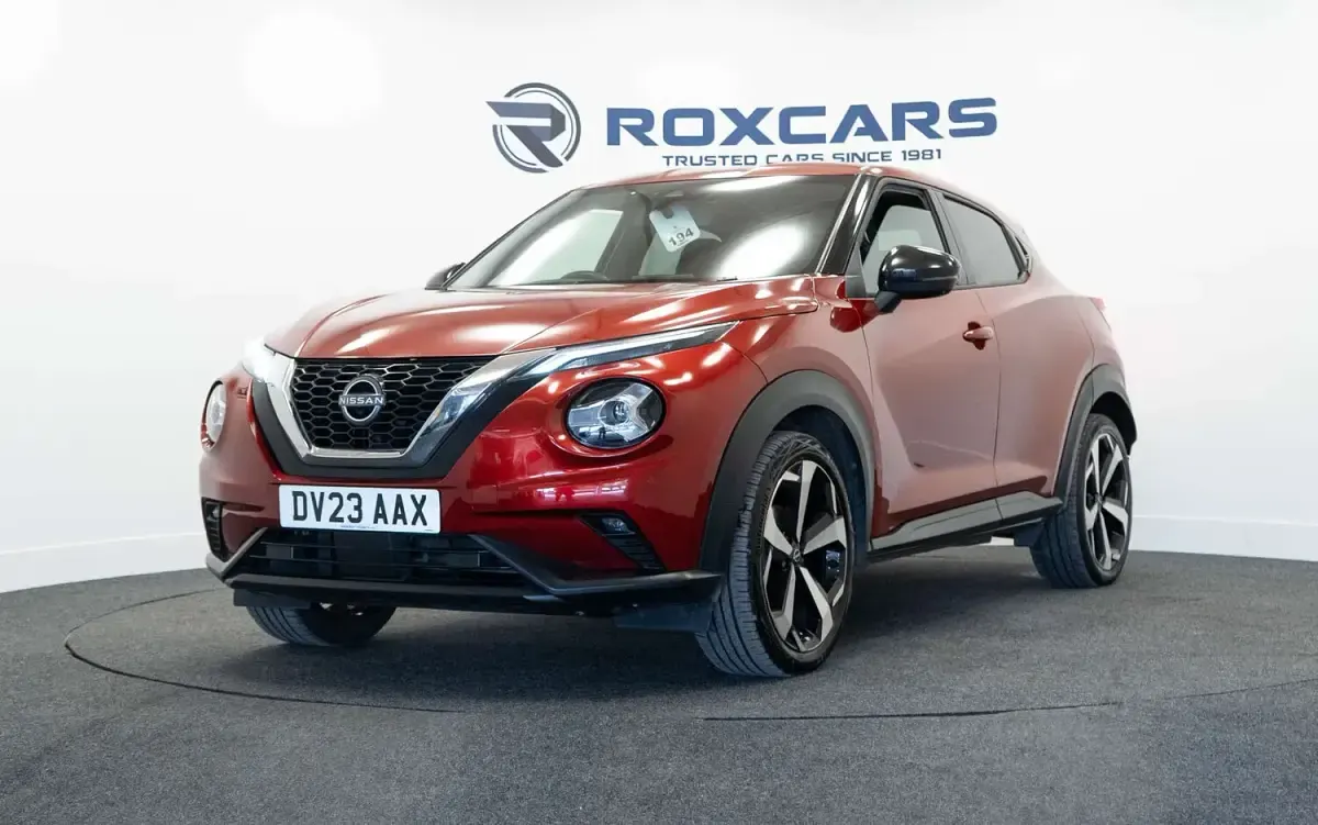 Used Nissan Juke Tekna 114 HP (83 kW) 2023 Red SUV