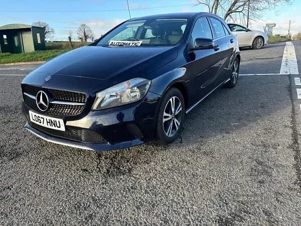Used Mercedes A180 Executive 109 HP (80 kW) 2017 Blue Hatchback