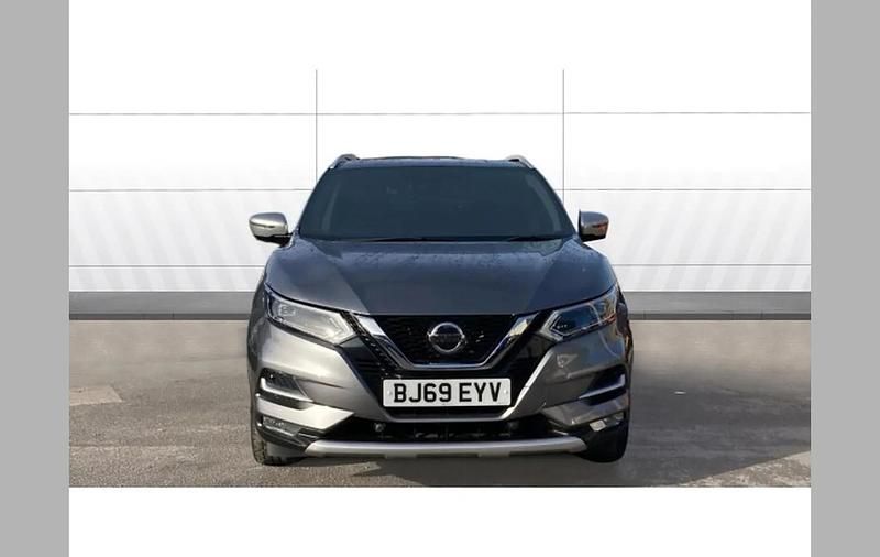 Used Nissan Qashqai N-Motion 140 HP (102 kW) 2019 Grey SUV