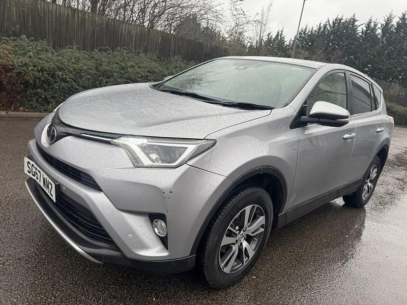 Used Toyota RAV4 Business Edition 143 HP (105 kW) 2017 Silver Estate