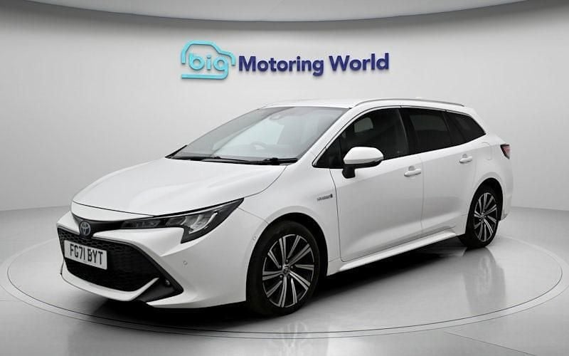 Used Toyota Corolla Design 184 HP (135 kW) 2021 Estate