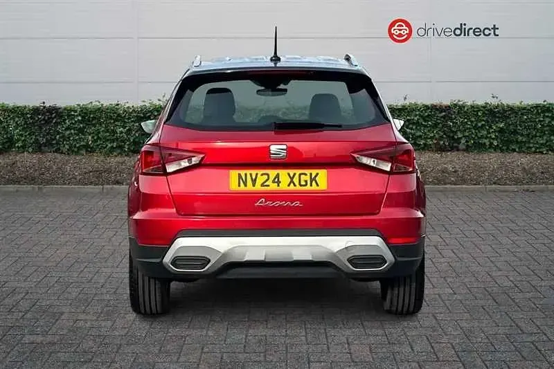 Used Seat Arona Xperience Lux 115 HP (84 kW) 2024 Red SUV