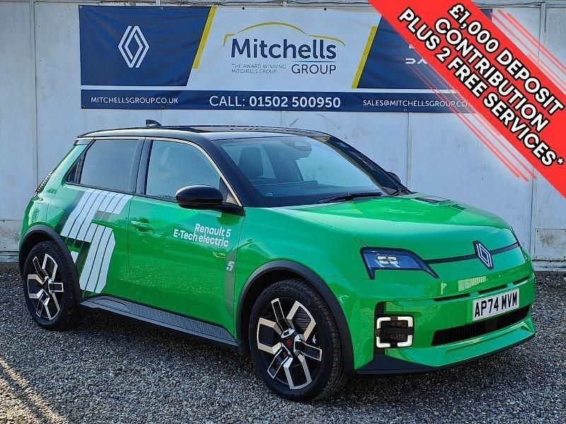 Used 2025 Renault R5 Komfort Hatchback | £23,995 (Good price) - Image 1/4