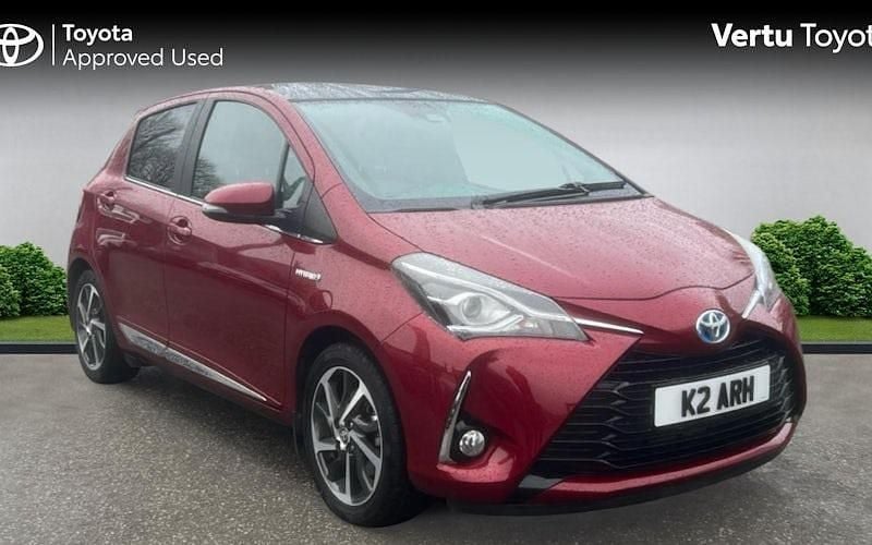 Used Toyota Yaris Hybrid 101 HP (74 kW) 2020 Hatchback