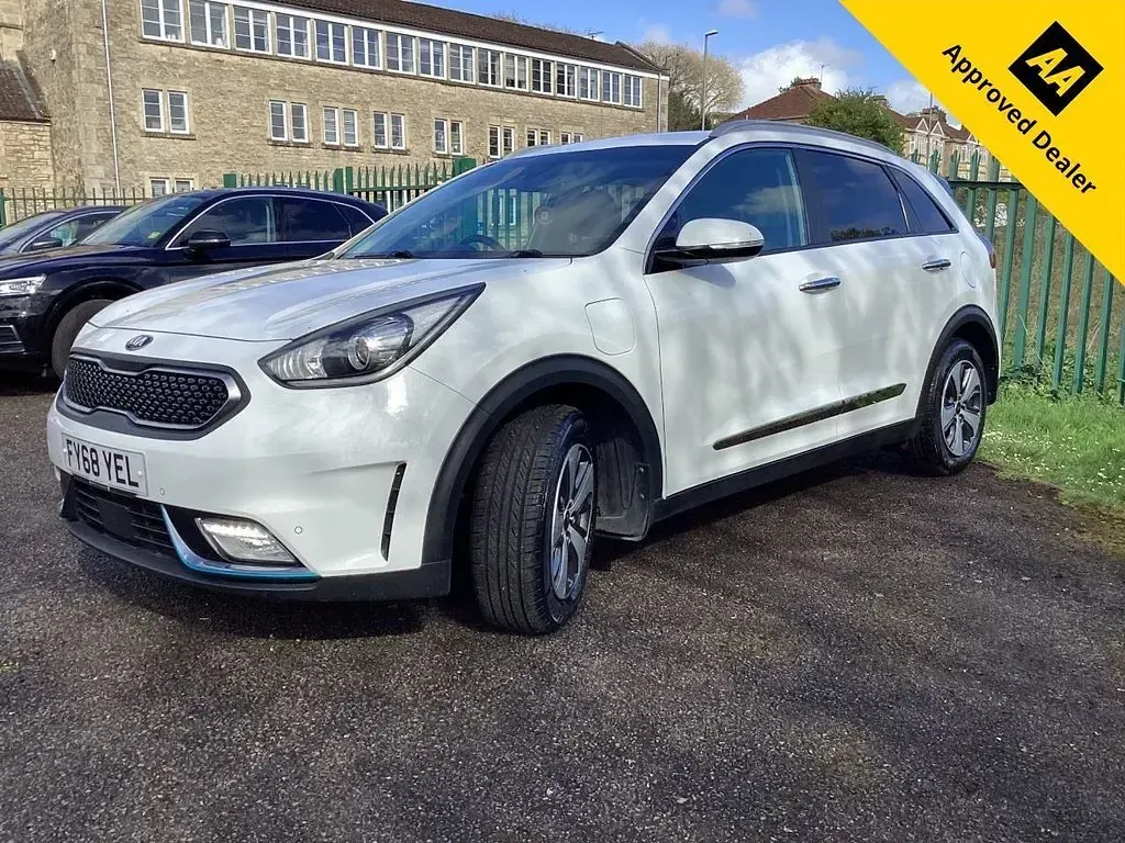 Used Kia Niro 141 HP (103 kW) 2018 White SUV