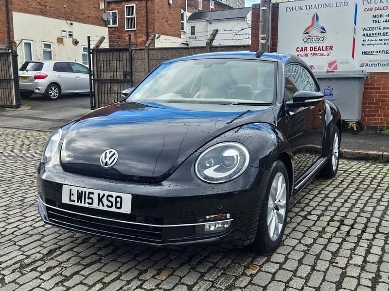 Usado VW Beetle 105 HP (77 kW) 2015 Preto Citadino