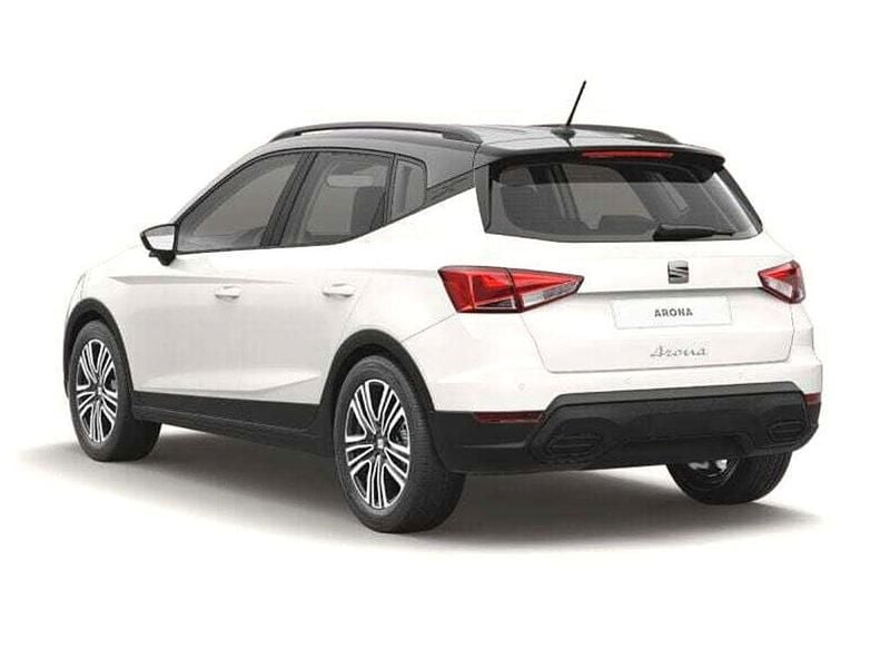 New Seat Arona SE Technology 2026 Glacial white with black roof SUV