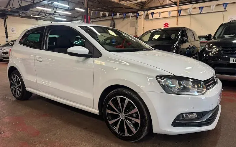 Used VW Polo Match 90 HP (66 kW) 2016 Hatchback