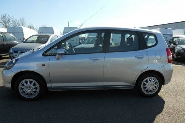 Begagnad Honda Jazz 2003 Halvkombi