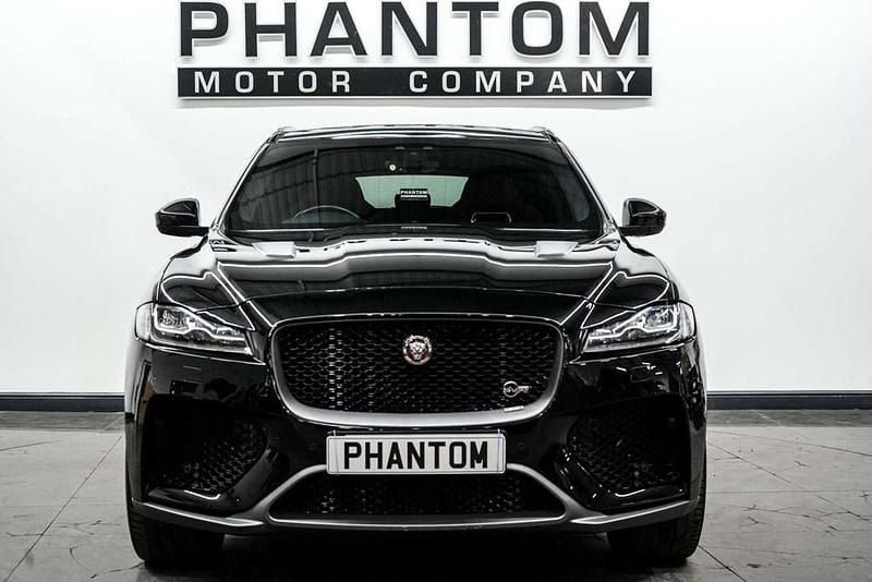 Used Jaguar F-Pace SVR 550 HP (404 kW) 2019 Black SUV
