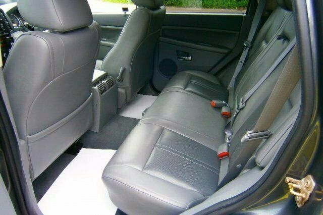 Used Jeep Grand Cherokee 322 HP (236 kW) 2006 SUV