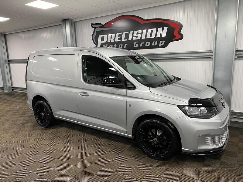 Used VW Caddy Pro 102 HP (75 kW) 2022 Silver MPV
