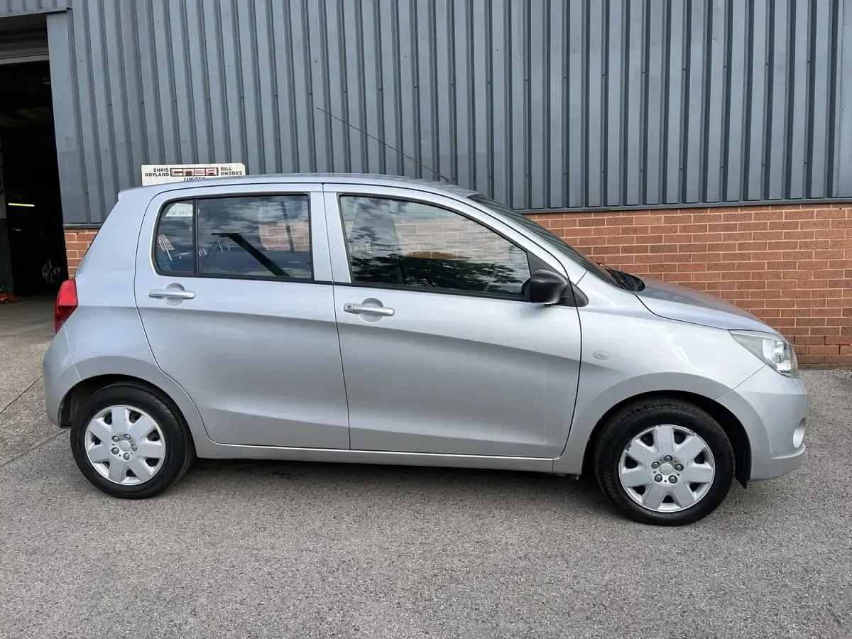 Used Suzuki Celerio 68 HP (50 kW) 2015 Silver Hatchback