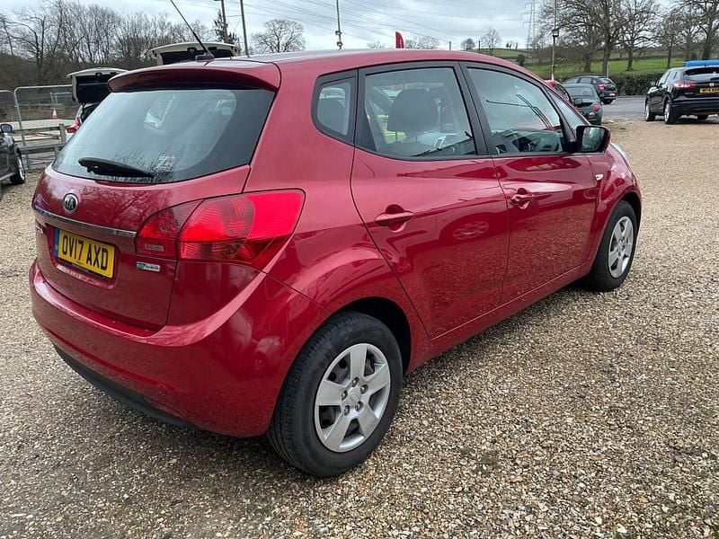 Used Kia Venga 90 HP (66 kW) 2017 Red Hatchback