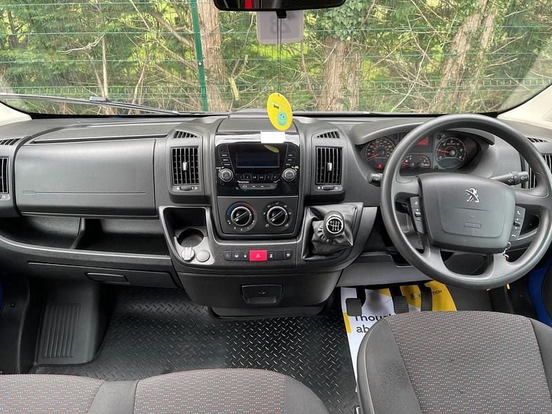 Used Peugeot Boxer 130 HP (95 kW) 2020 Blue Van