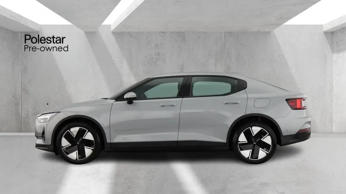 Begagnad Polestar 2 Long Range Single Motor 219 kW (299 HK) 2025 Grå Halvkombi