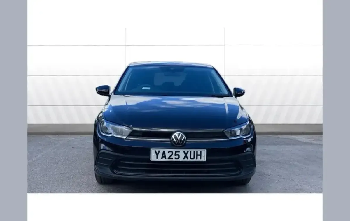 Begagnad VW Polo Match 95 HK (69 kW) 2025 Vit Halvkombi