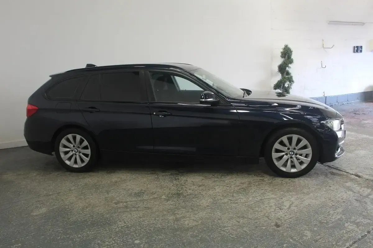 Used BMW 316 Comfort Edition 116 HP (85 kW) 2017 Blue Estate