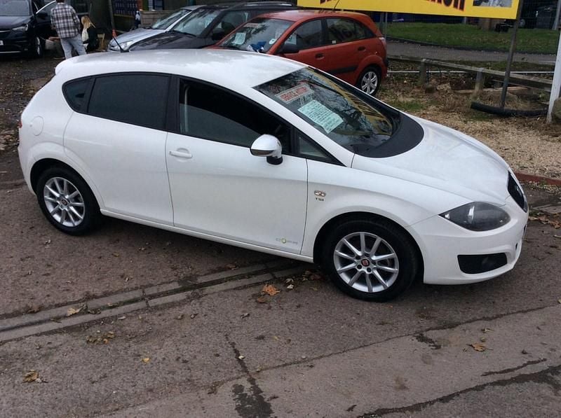 Used Seat Leon Copa 2012 White Hatchback