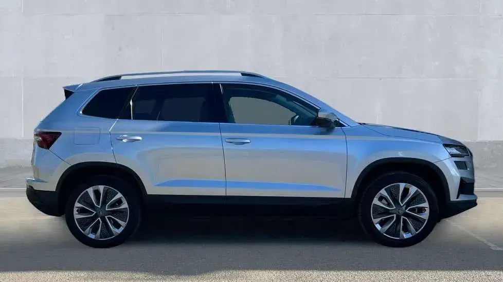 Gebraucht Skoda Karoq SE L 150 PS (110 kW) 2025 Silber SUV