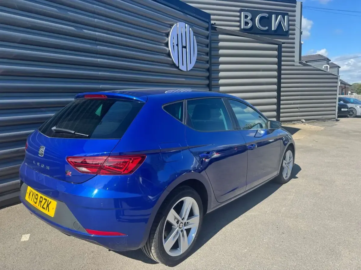 Second-hand Seat Leon FR 150 CP (110 kW) 2019 Albastru Hatchback