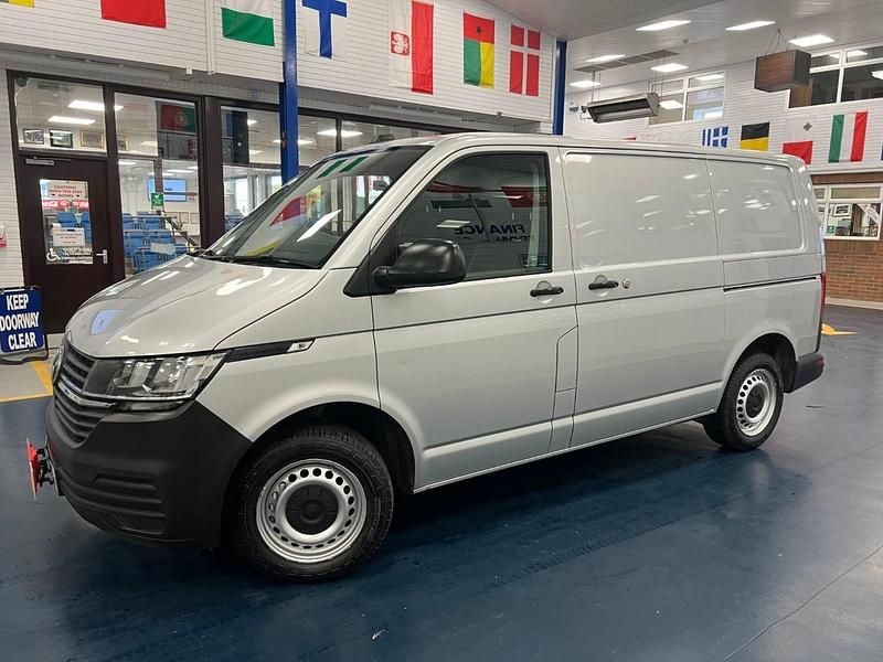Second-hand VW Transporter Startline 150 CP (110 kW) 2021 Argintiu Van