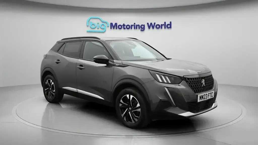 Used Peugeot 2008 GT 131 HP (96 kW) 2023 SUV